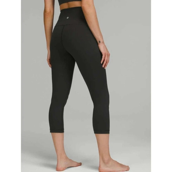 Lululemon Wunder Under High-Rise Crop - Picture 1 of 8